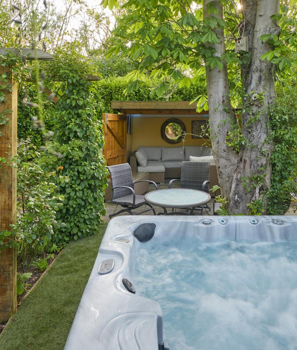 River Mill Retreat - Housity