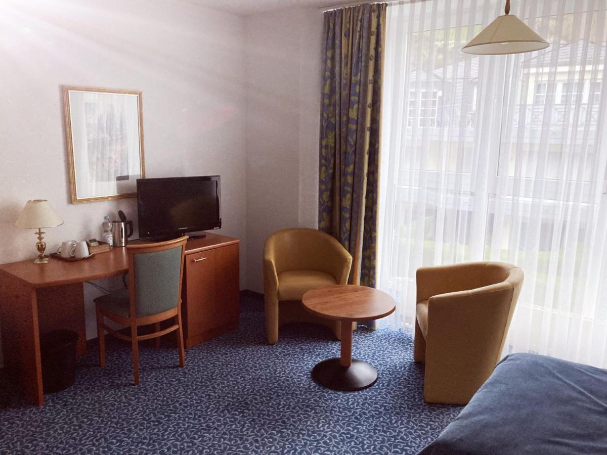 Hotel Am Weißen Turm - Housity