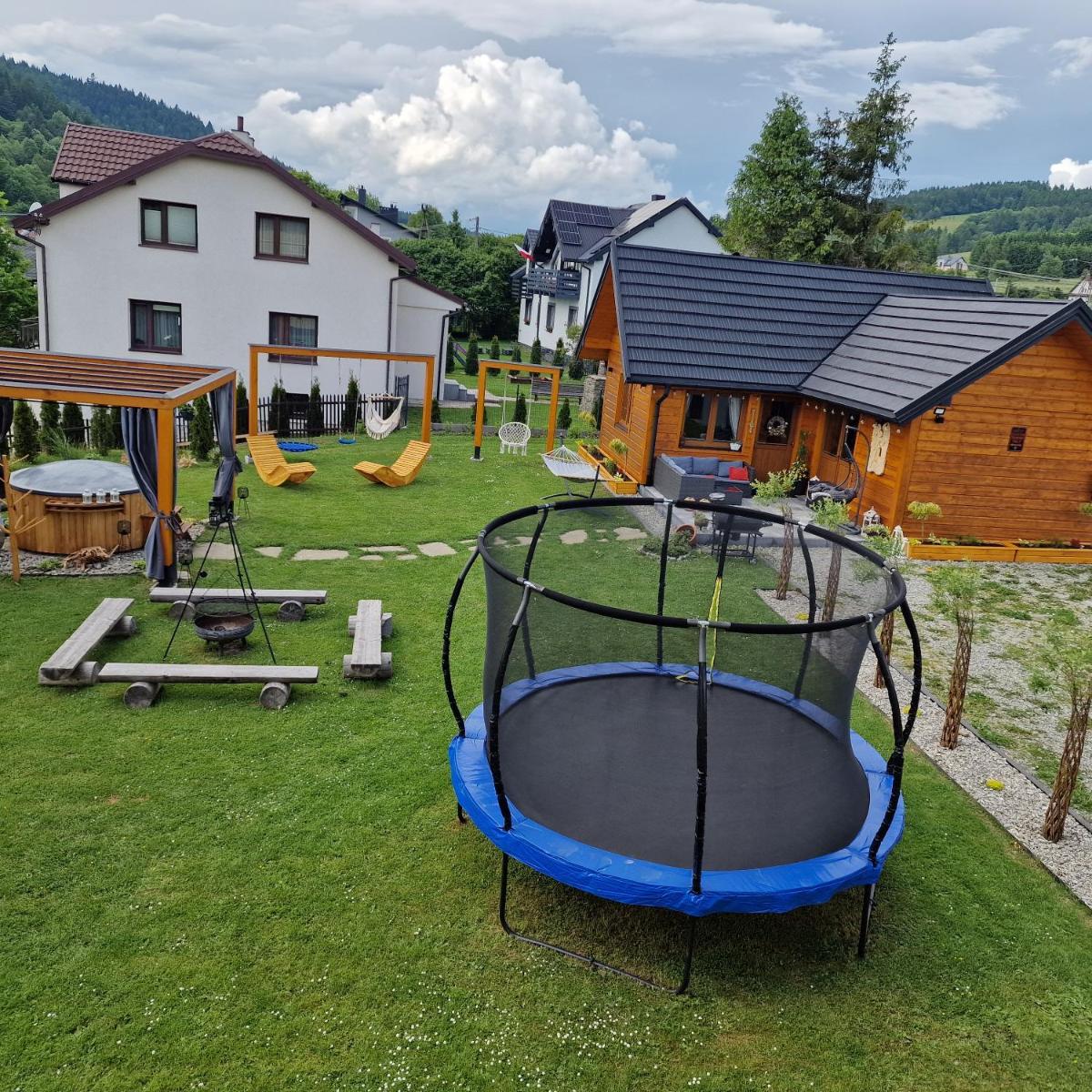 Domek na wypoczynek - Housity