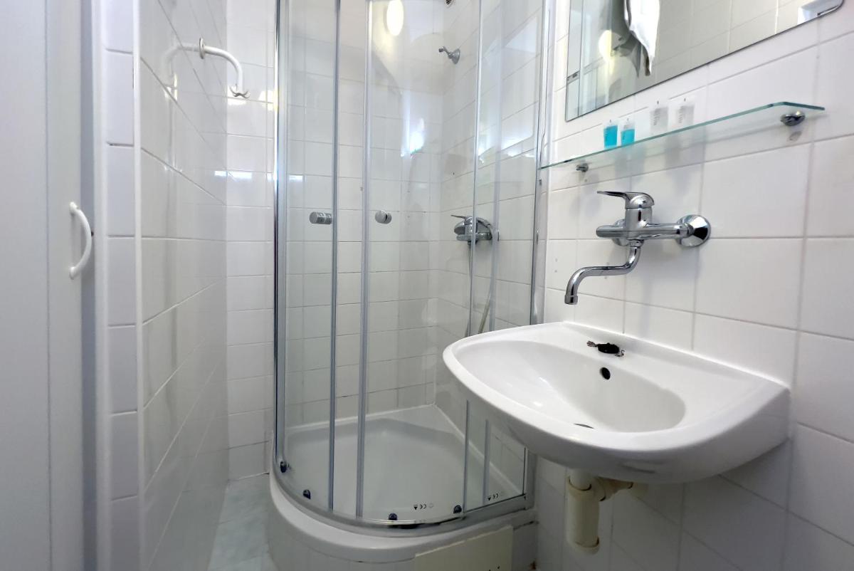 Hotel Horní Pramen - Housity