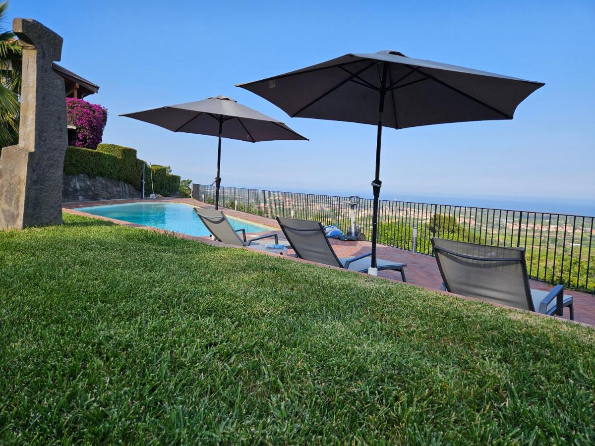 Open Land Holiday House - Housity