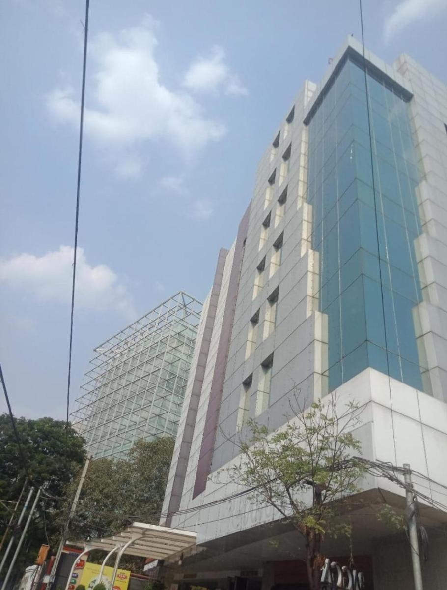 Hotel Svm Grand- Complimentary Buffet Breakfast By Svm - Housity