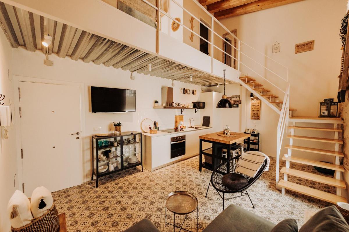 Loft céntrico con patio Bodega San Javier - Housity