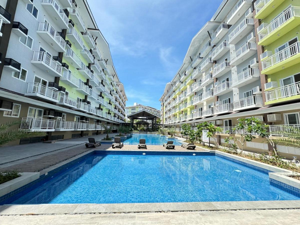 ANIA ROOMS@AMANI GRAND RESIDENCES NEAR AIRPORT - Housity