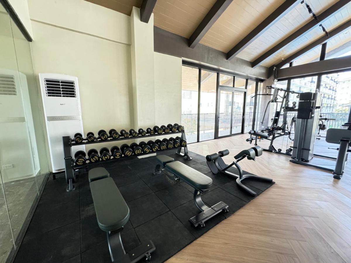 ANIA ROOMS@AMANI GRAND RESIDENCES NEAR AIRPORT - Housity