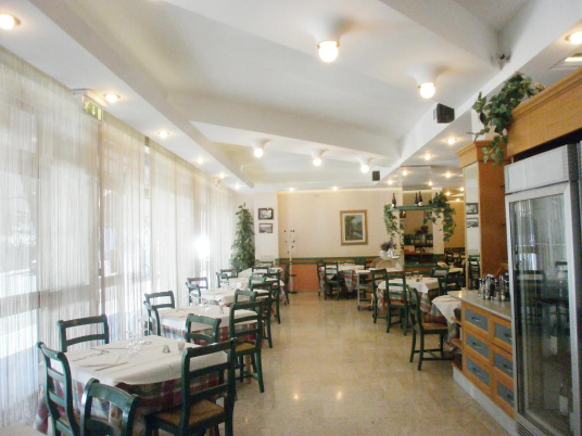 Hotel Manzoni - Housity