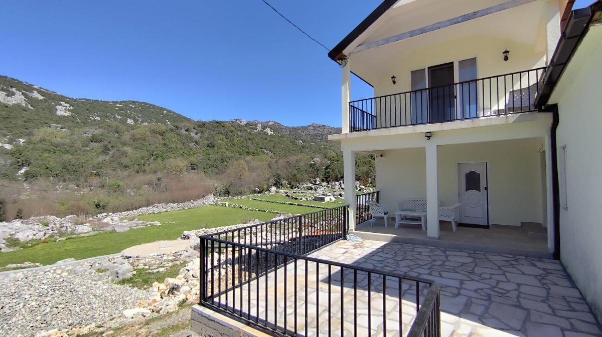 Bobija Village Skadar lake - Housity