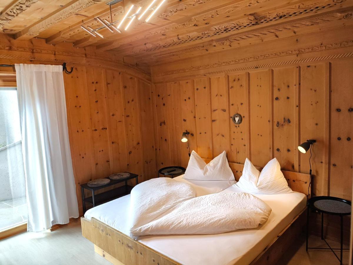 Schenna Garni Eden Bed & Breakfast - Housity