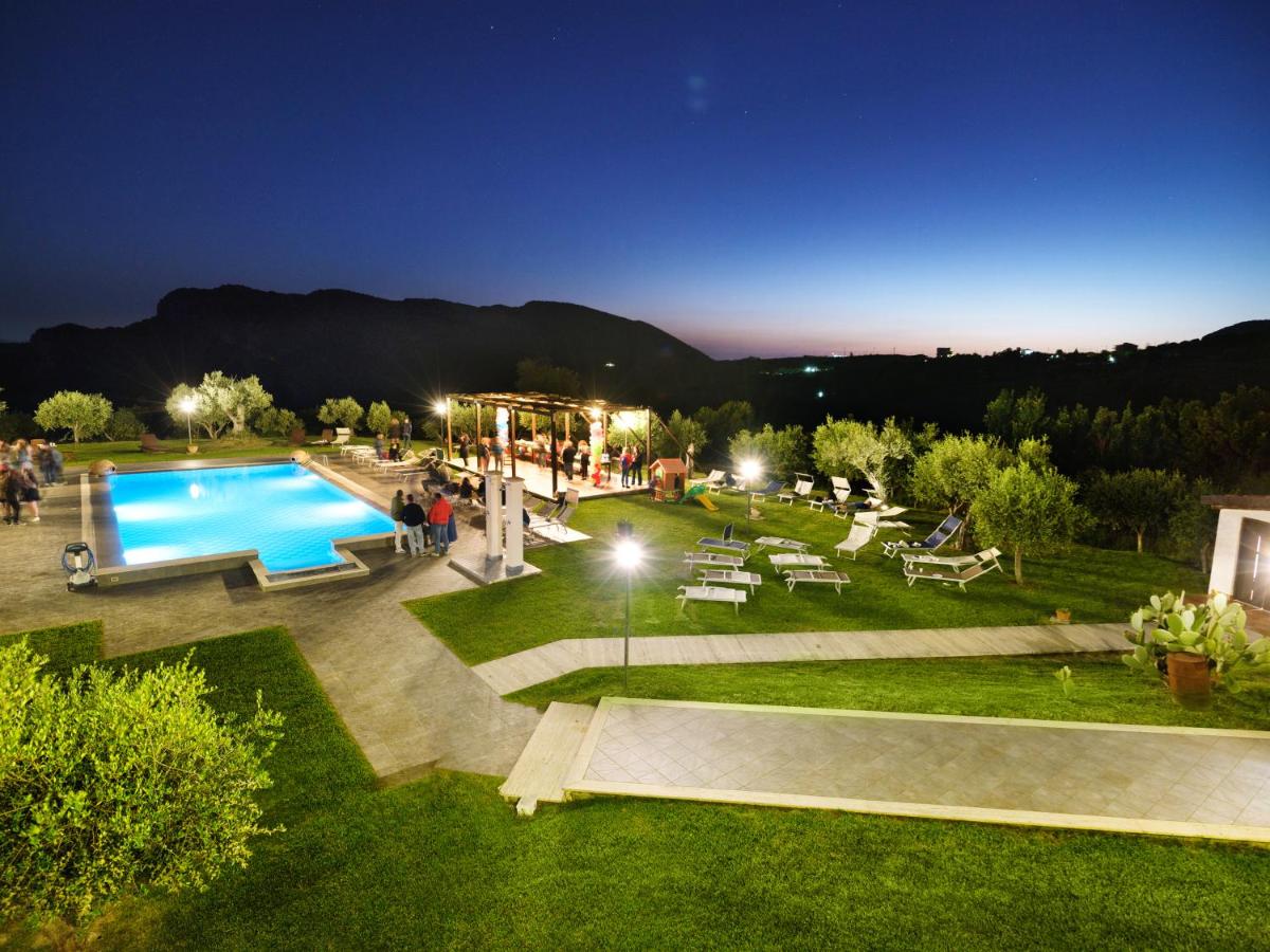 L' Aia Resort - Housity