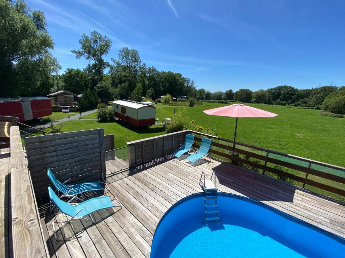 Bungalow confortable a Saint Pardoux avec piscine partagee - Housity