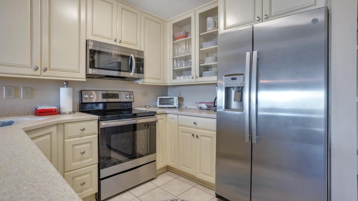 Oceanfront, Smart TVs, Balcony - Housity