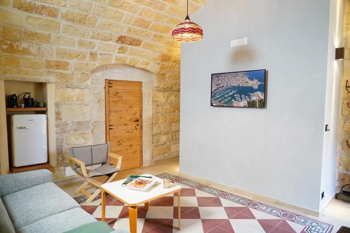 Terra di Trani - Housity