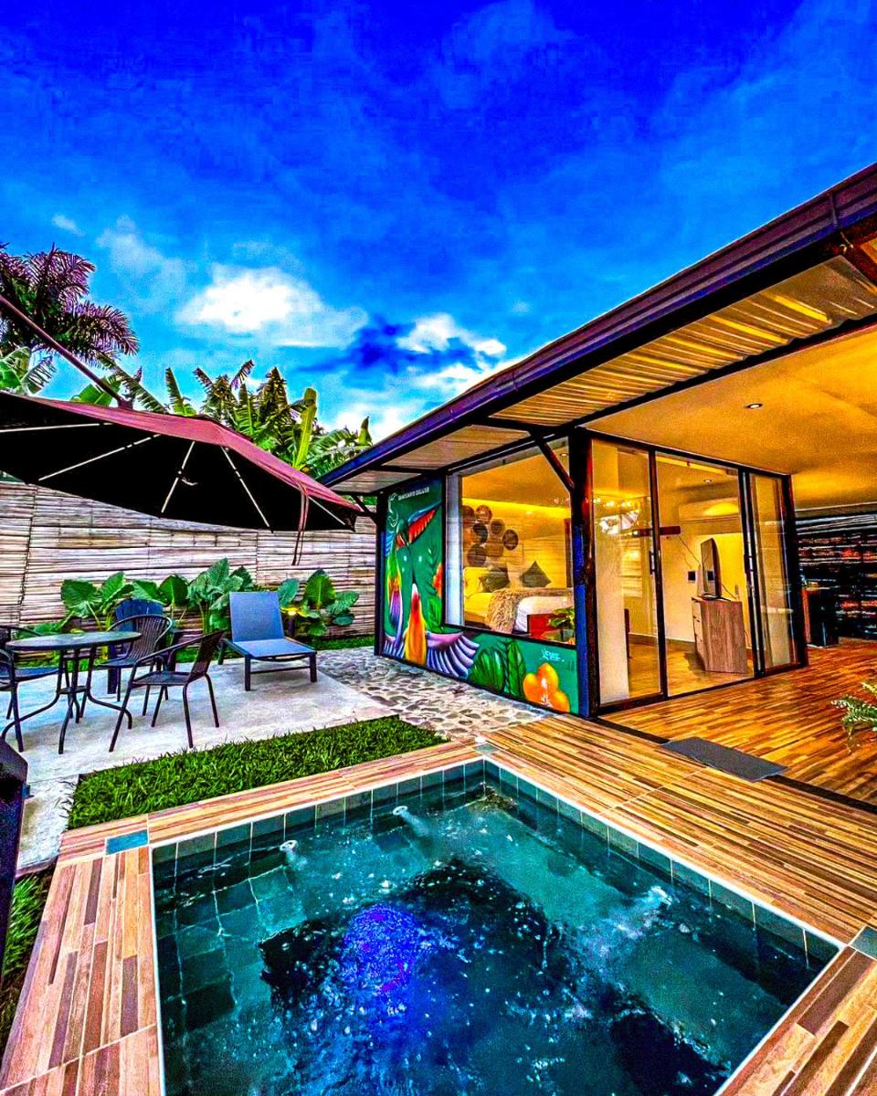 Santuario Deluxe - Housity