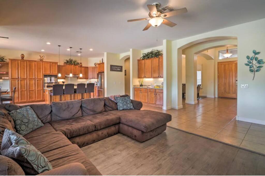 Estrella Magical Home! - Housity