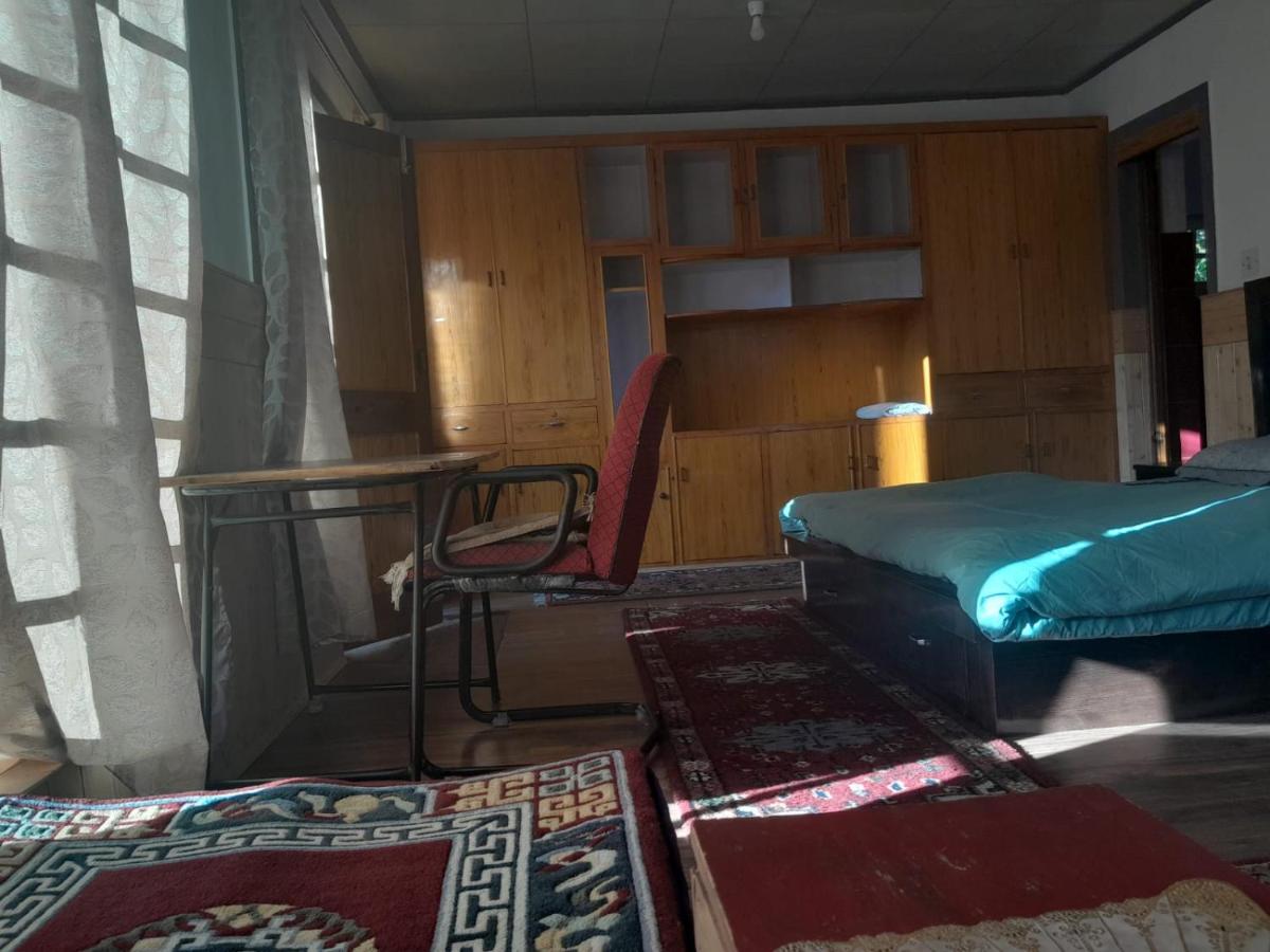 Julay Guest House - Housity