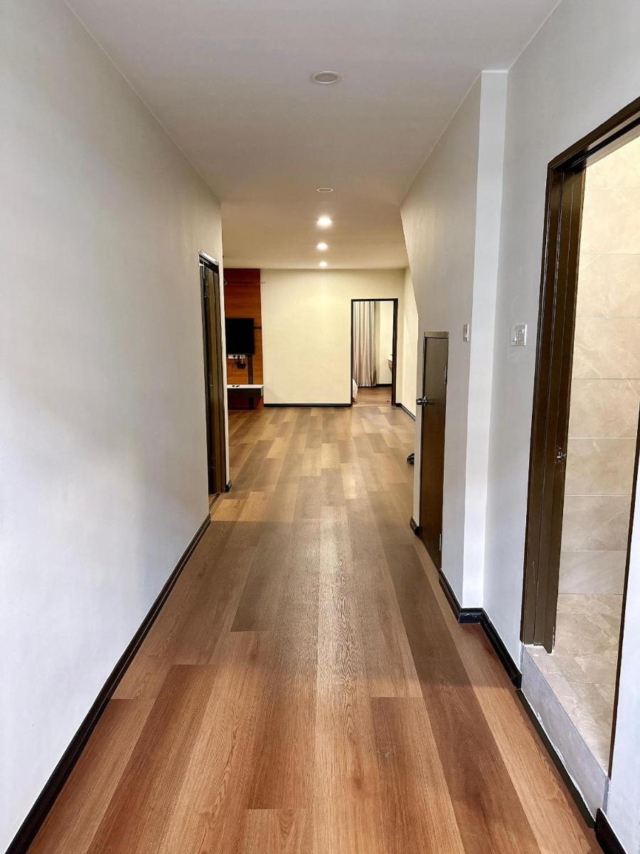 STAR HOTEL - Housity