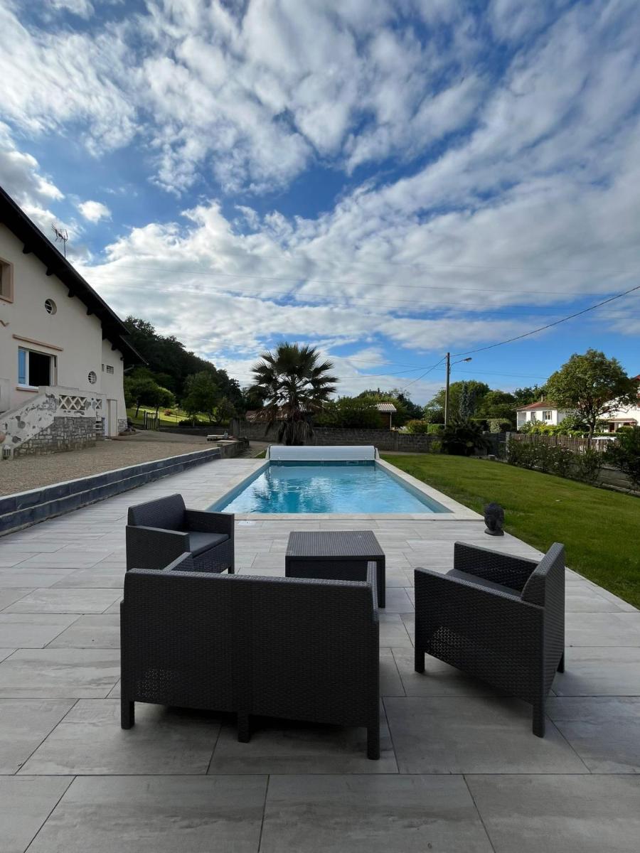 AU PETIT CHENE - Housity