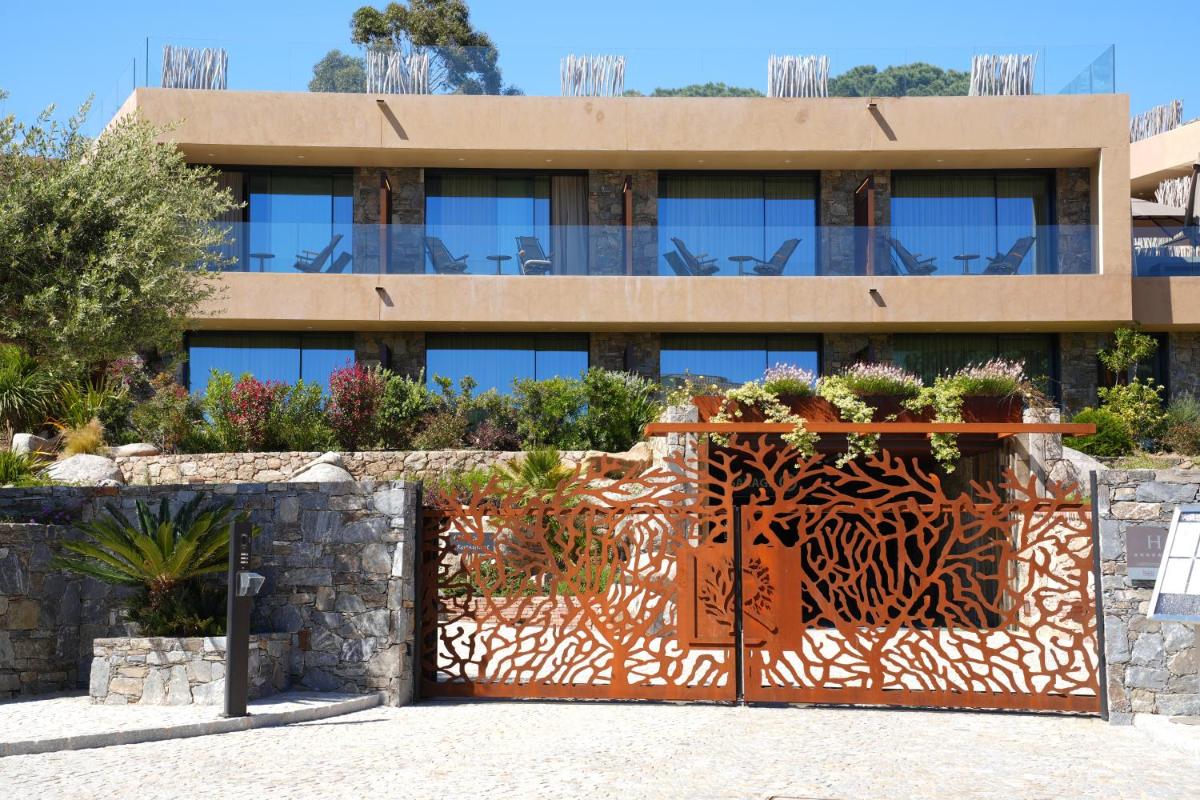Jardin de l'établissement Les Regalia Hôtel & Spa