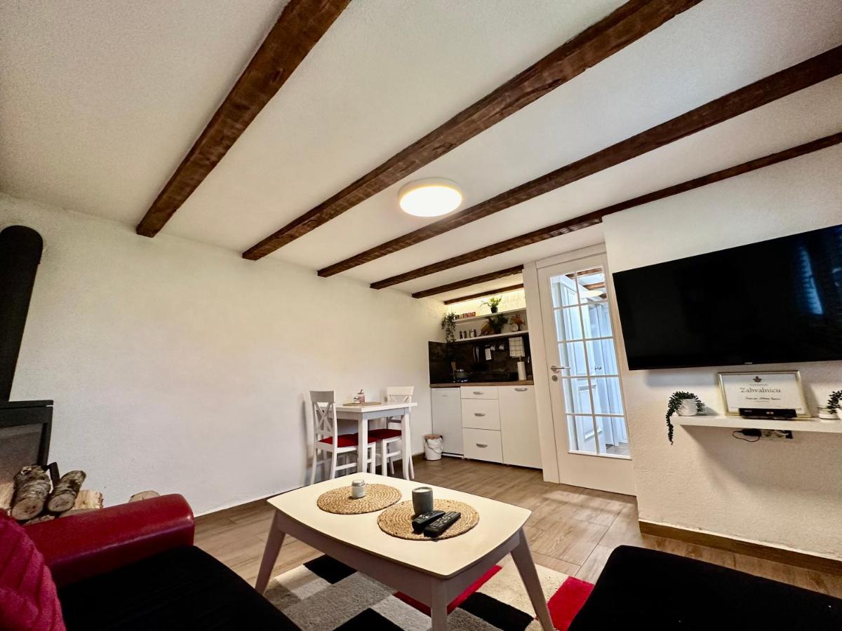 Guest house Lena Lukavica - Housity