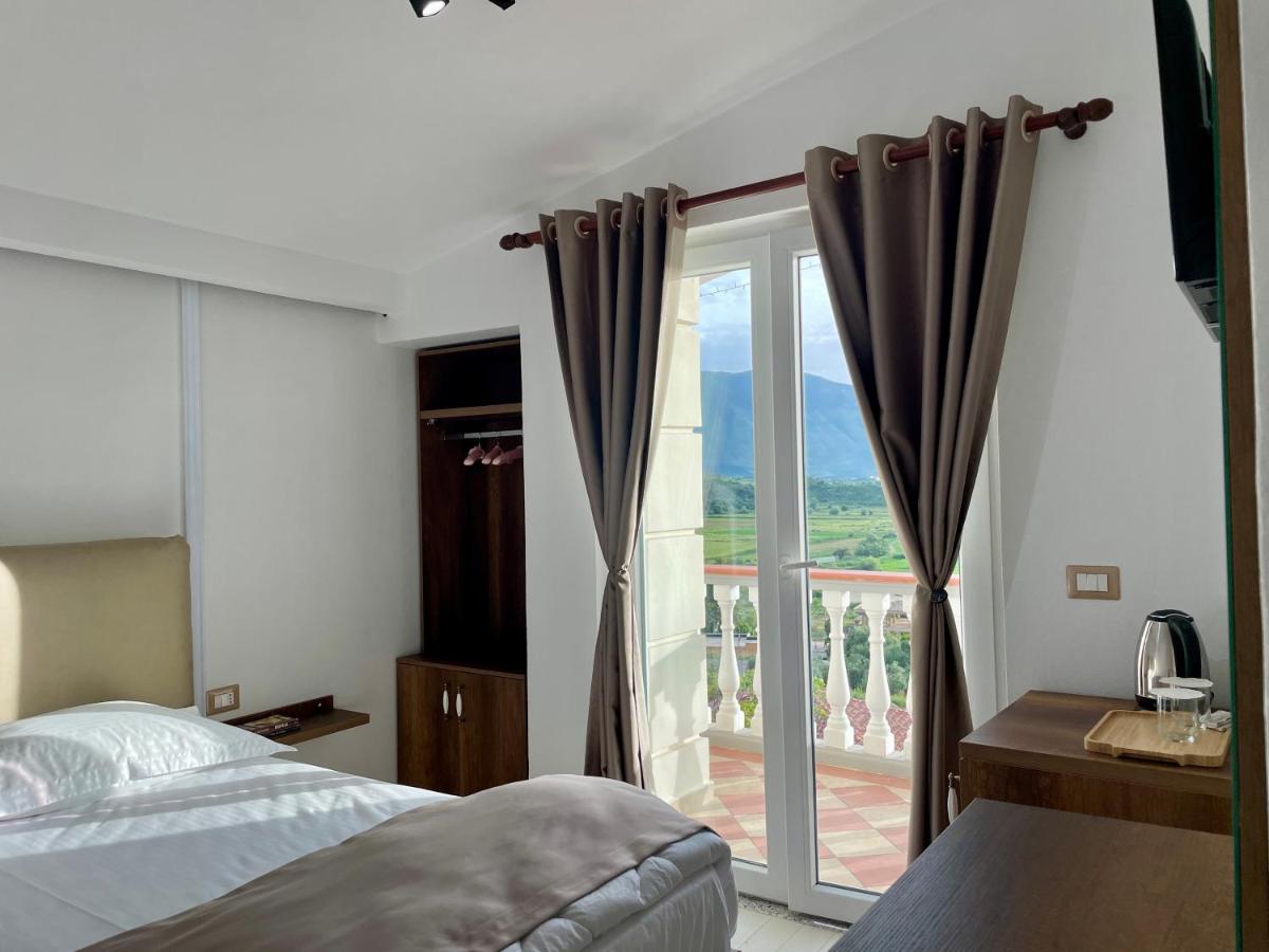 Villa Tragos - Hizvo