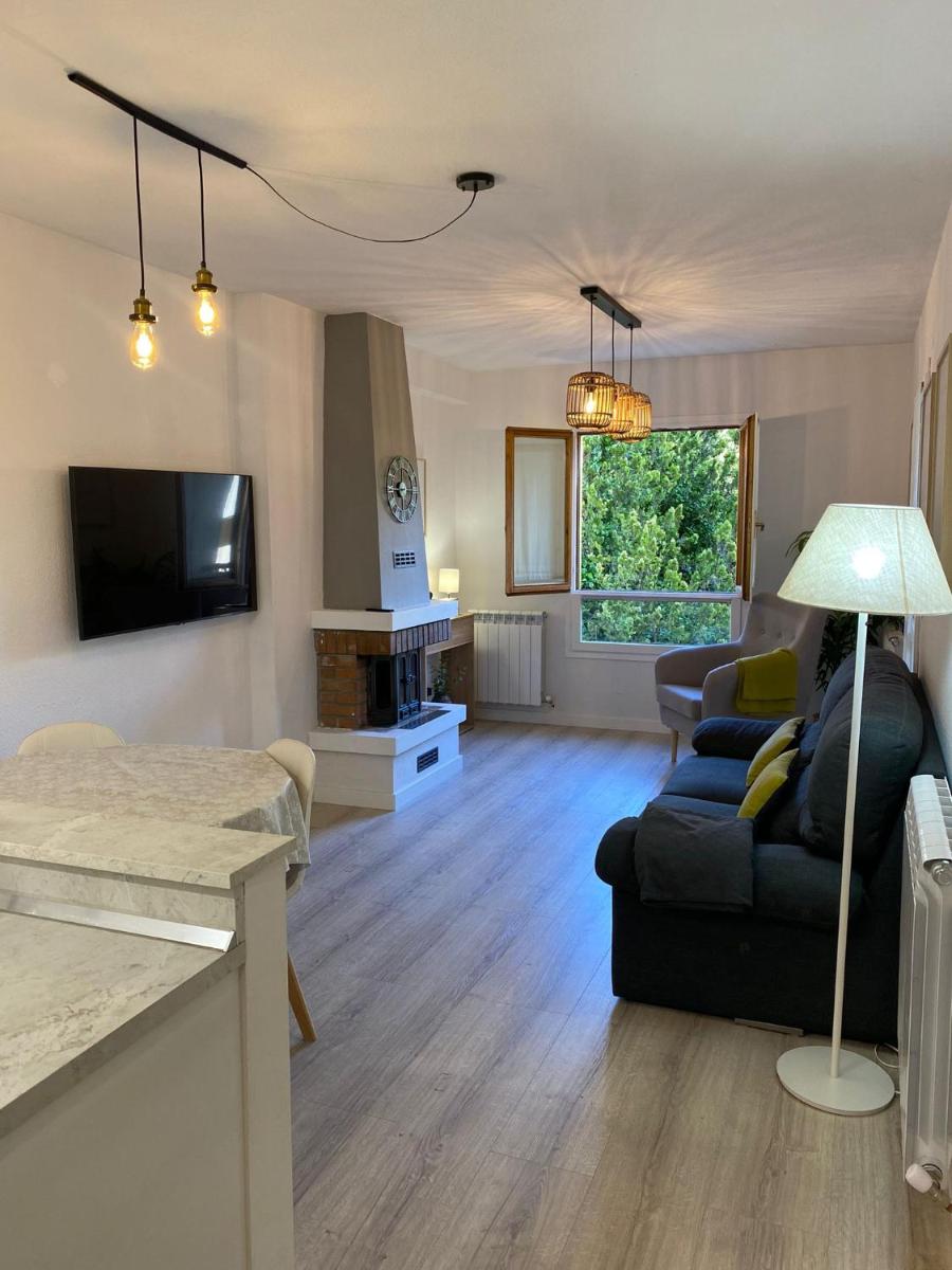 Acogedor apartamento con piscina compartida y opción a parking - Housity