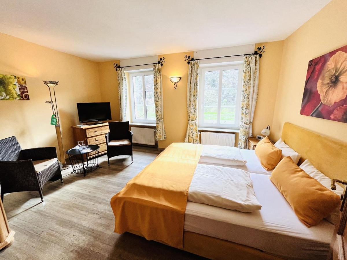 Mosel-Landhaus Hotel Oster - Housity