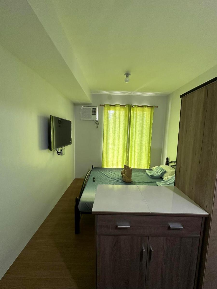 Pine Suites Tagaytay - Housity
