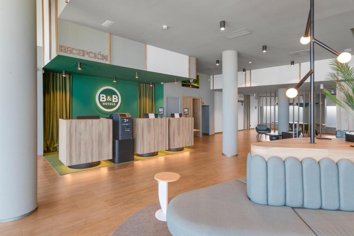 B&B HOTEL Barcelona Viladecans - Housity