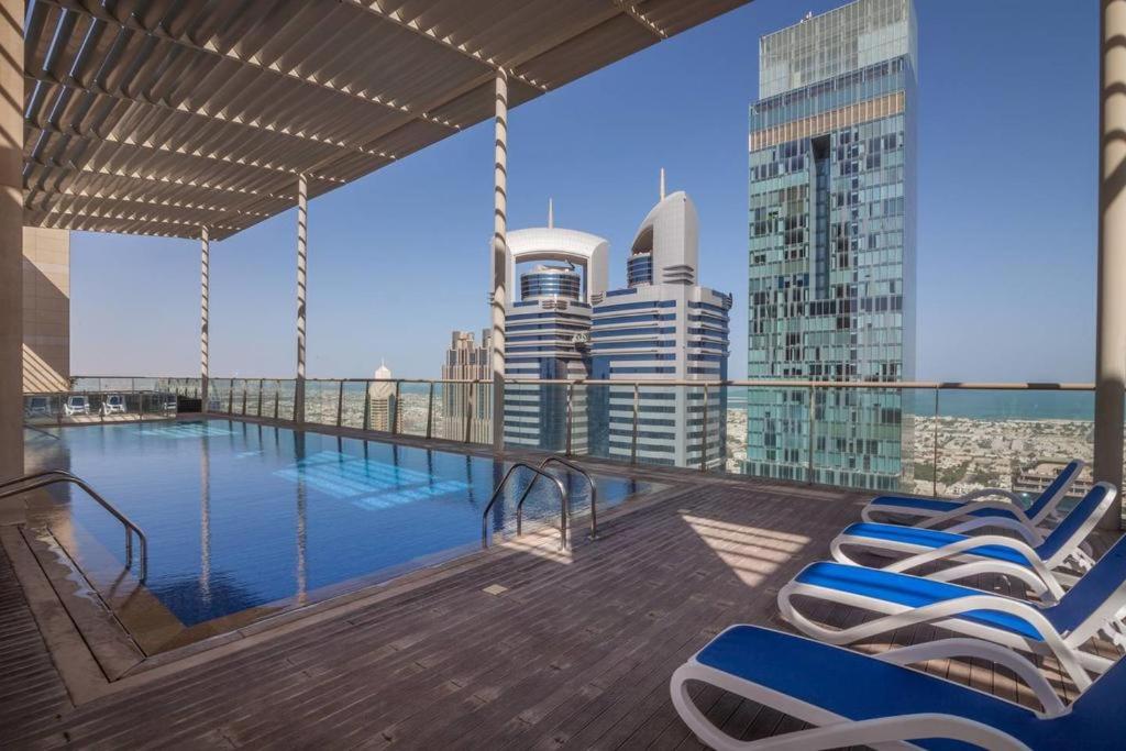 GuestReady Holiday Homes - Top of the World - Housity