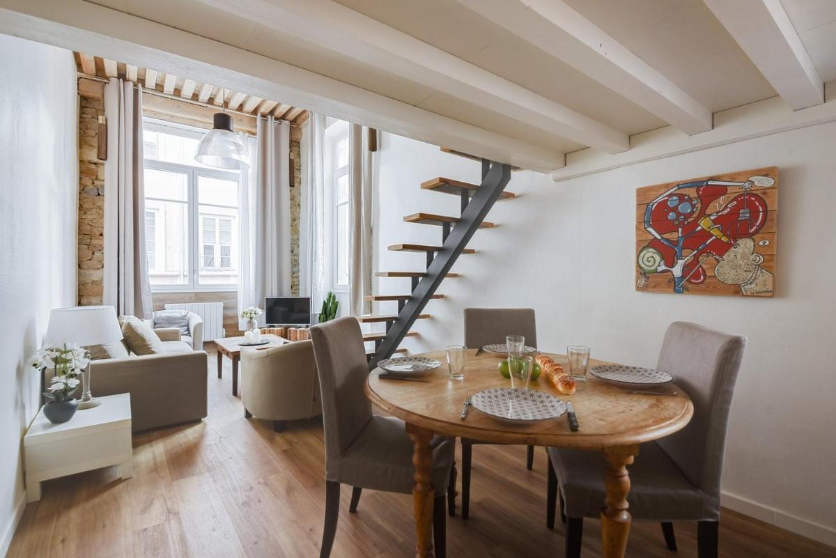 GuestReady - Magnificent duplex canut hypercentre - Housity