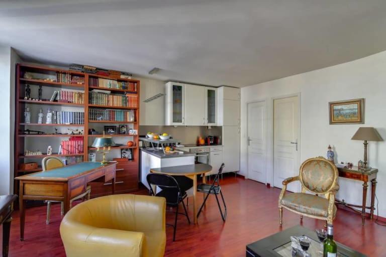 GuestReady - Beau séjour dans Le Marais - Housity
