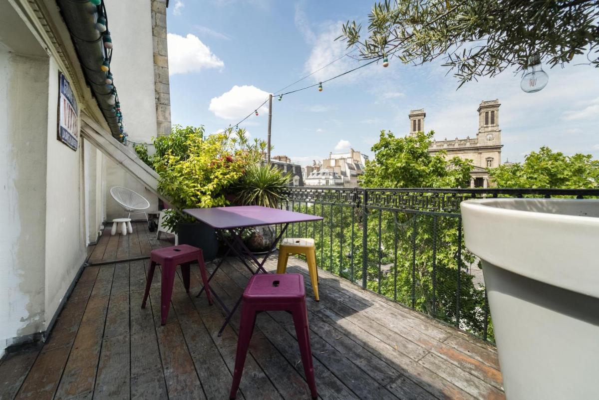 GuestReady - Cosy with Terrace near Passage Brady - Housity