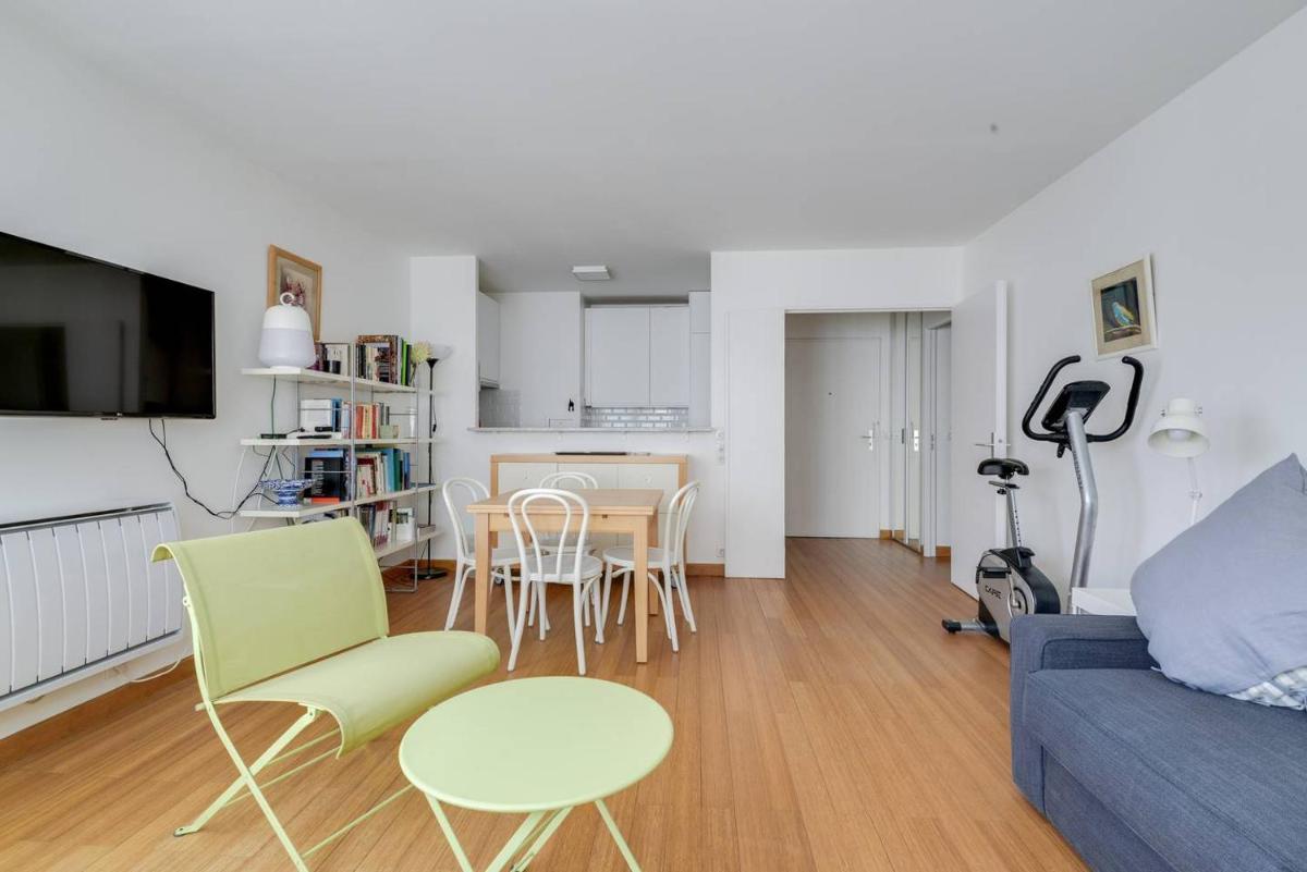 GuestReady - Chic and Luminous Apartment in Bastille - Housity