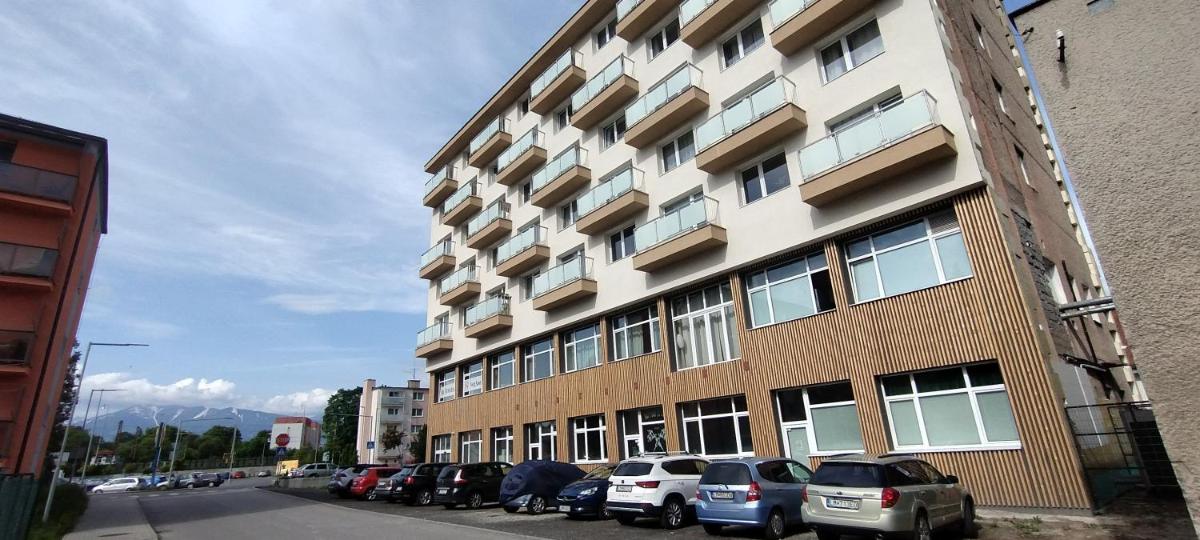 Hýbadlo - Housity
