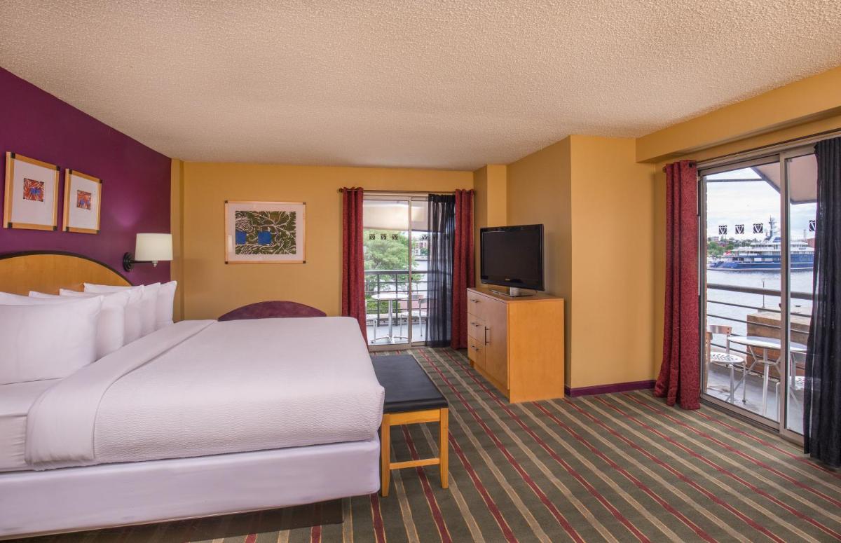 Pier 5 Hotel Baltimore - Housity