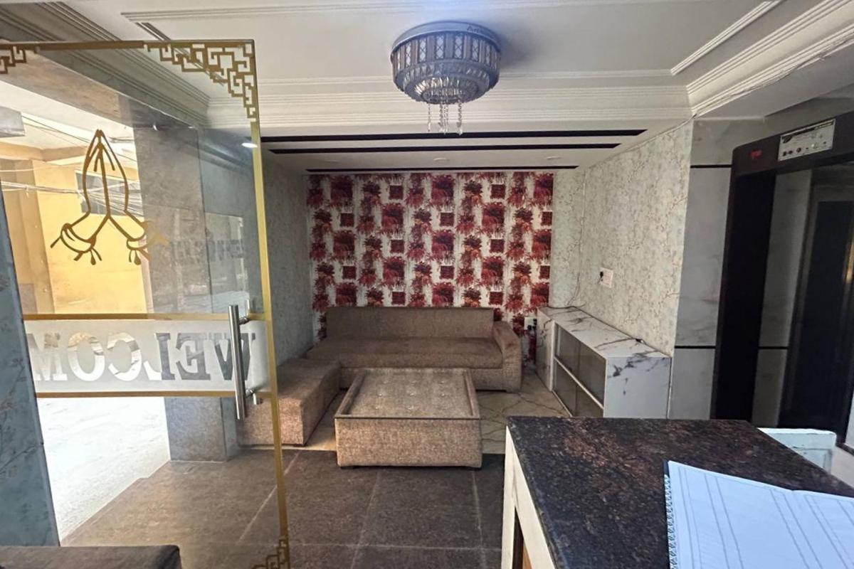Hotel Melfort - Housity