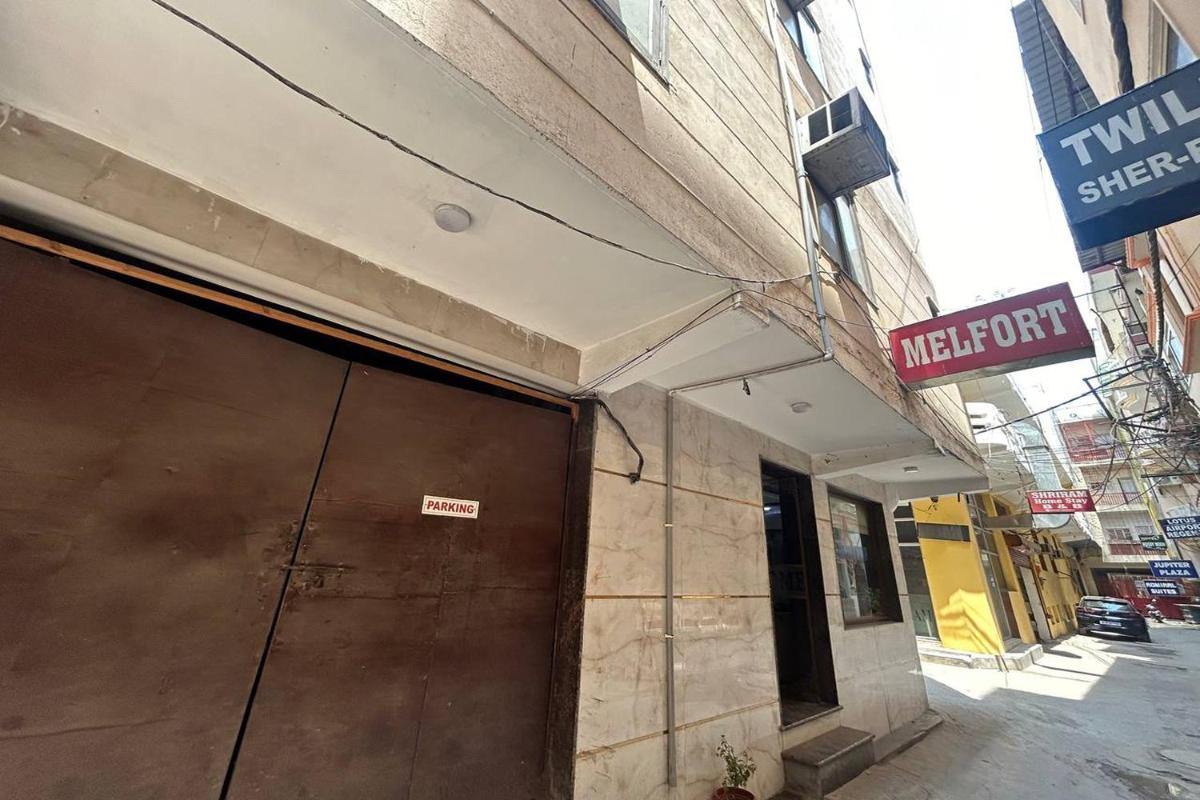 Hotel Melfort - Housity