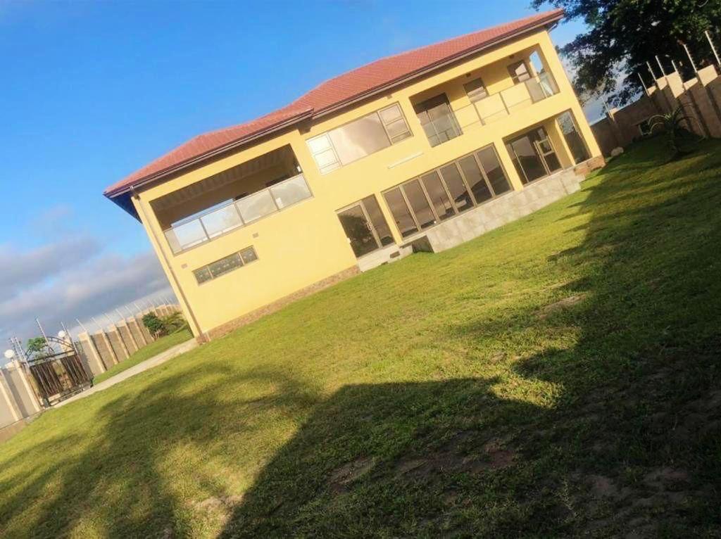 Langelihle- Margate Accommodation - Hizvo