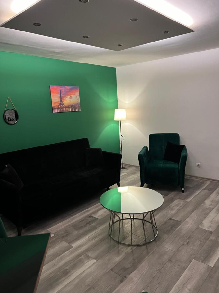 Apartman OMAR stan na dan besplatan parking Sarajevo - Housity