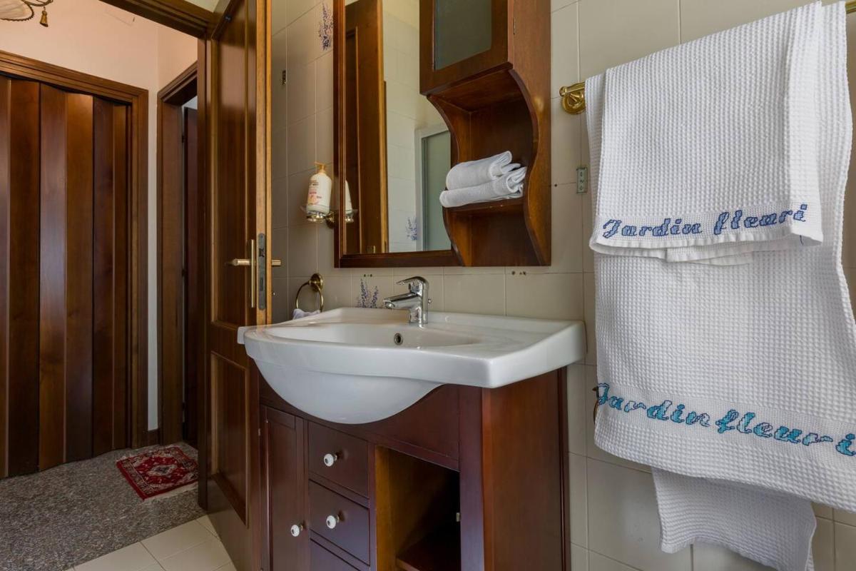 Au Jardin fleuri - Housity