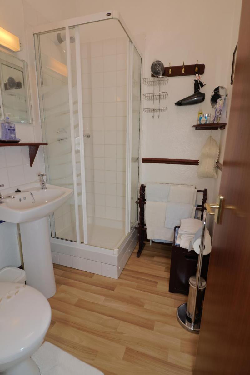 Rosamaly Guesthouse - Housity