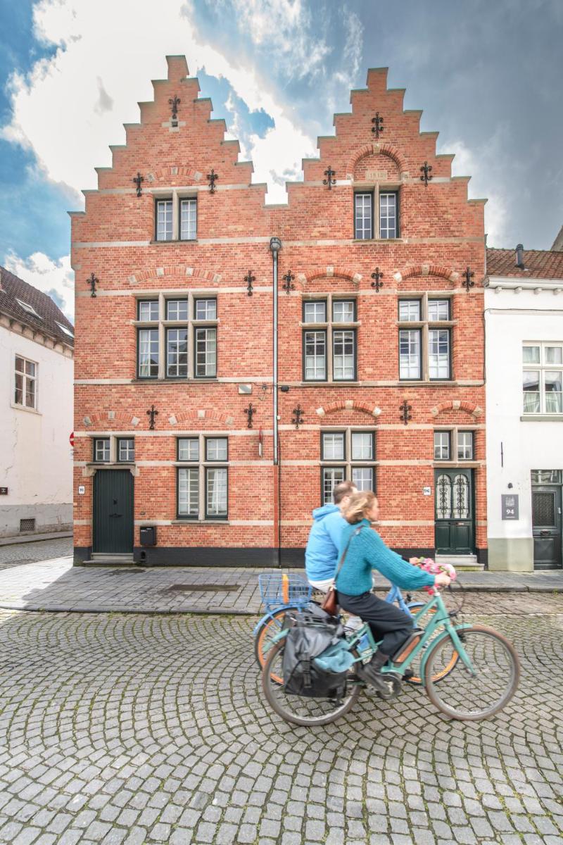 Guesthouse Aubrey - Charming Cottage in the Heart of Bruges - Housity