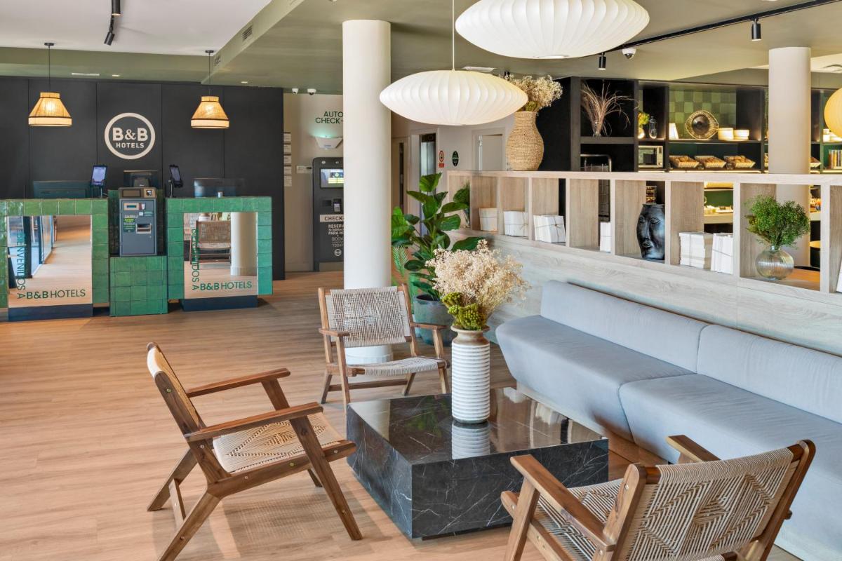 B&B HOTEL Barcelona Granollers - Housity