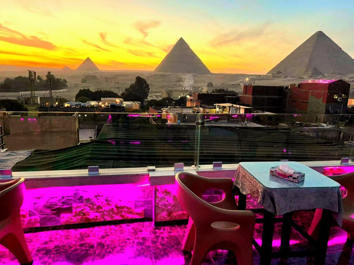 MagiC Pyramids INN - Housity