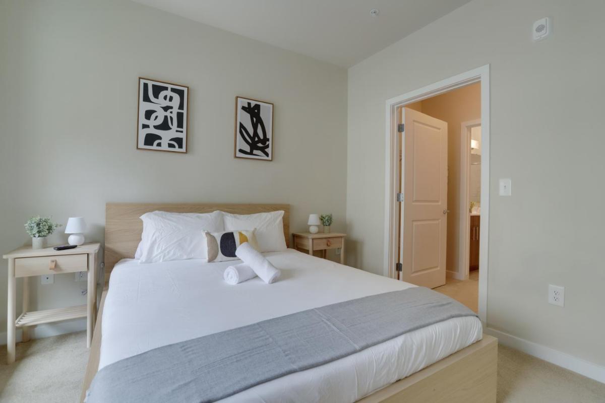 Modern & Bright Apartment in Alexandria - Housity
