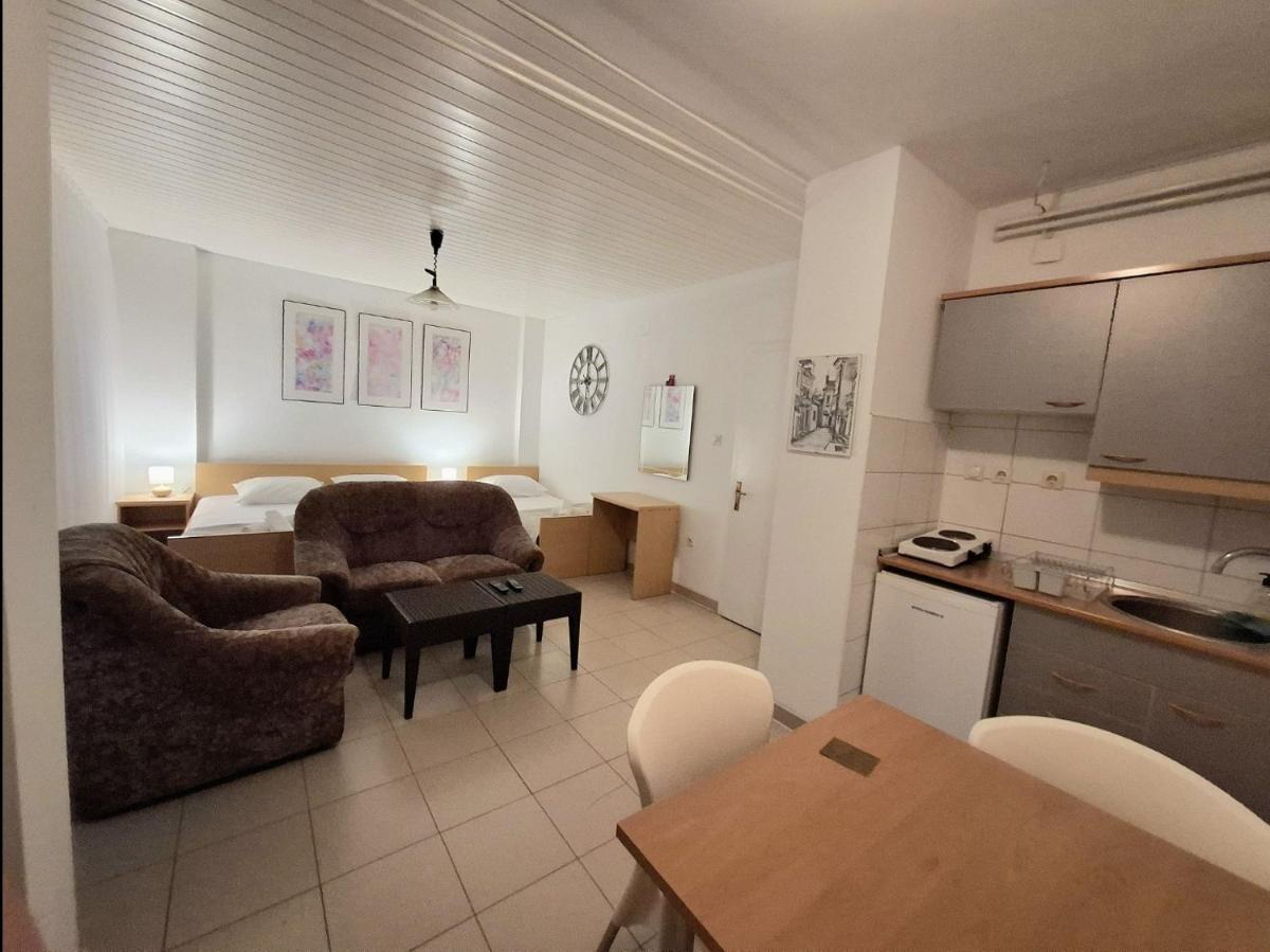 Gago Apartments - Housity