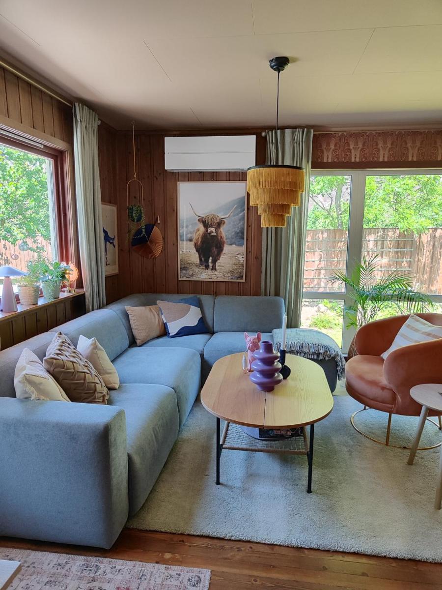 Cozy house with a garden, Child-friendly - Housity