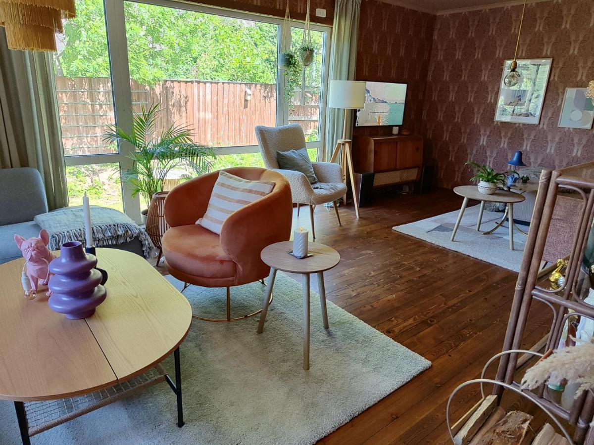 Cozy house with a garden, Child-friendly - Housity
