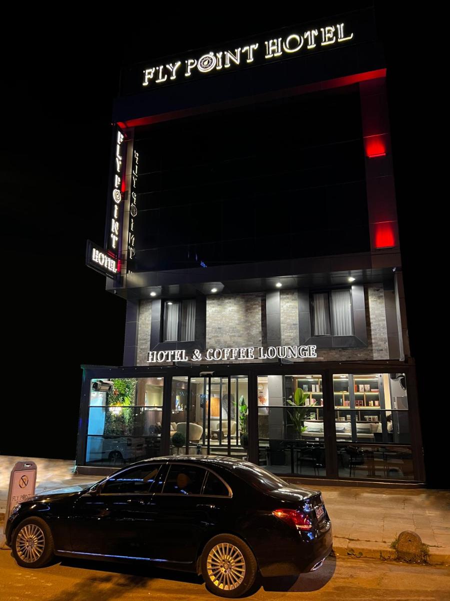 FLY POINT AIRPORT HOTEL - Housity