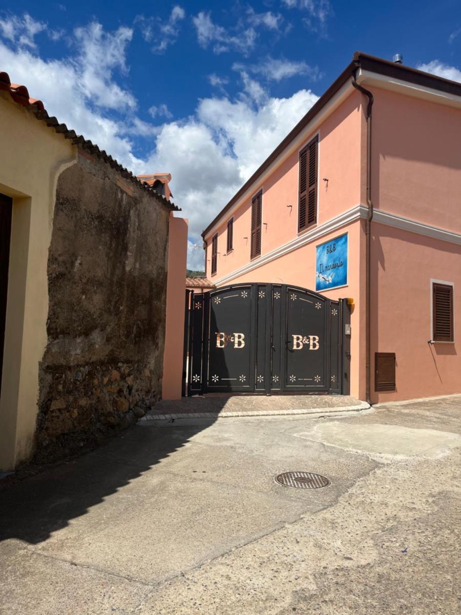 B&B Il Mandorlo - Housity